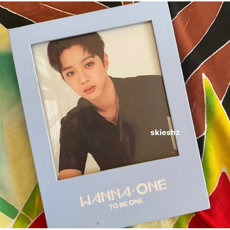 wanna one to be one official album guanlin ver