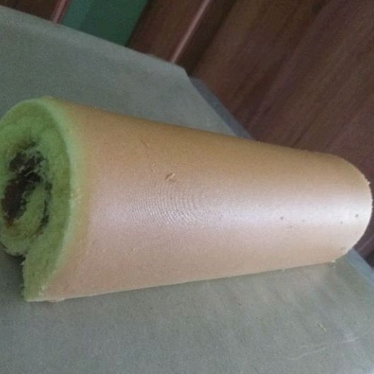 

Bolu gulung pandan wangi rollcake pandan lembut enak dan wangi banget pandan