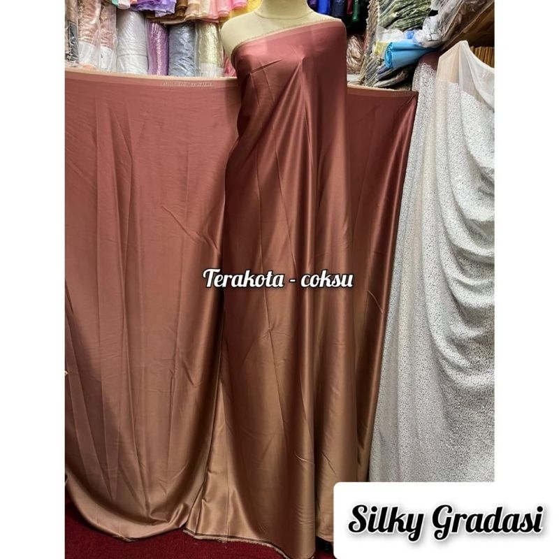 Kain silk gradasi ombre