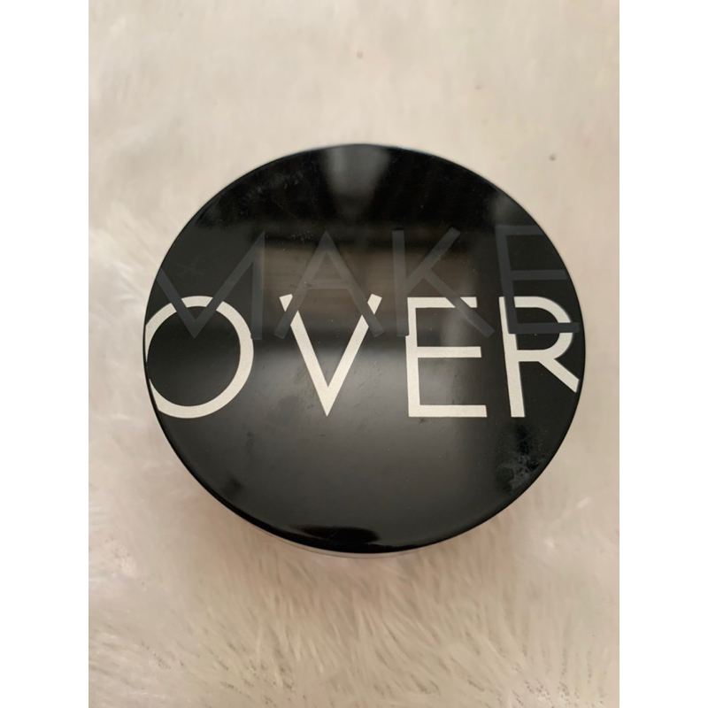 MAKEOVER silky smooth translucent powder 01 porcelain / bedak tabur