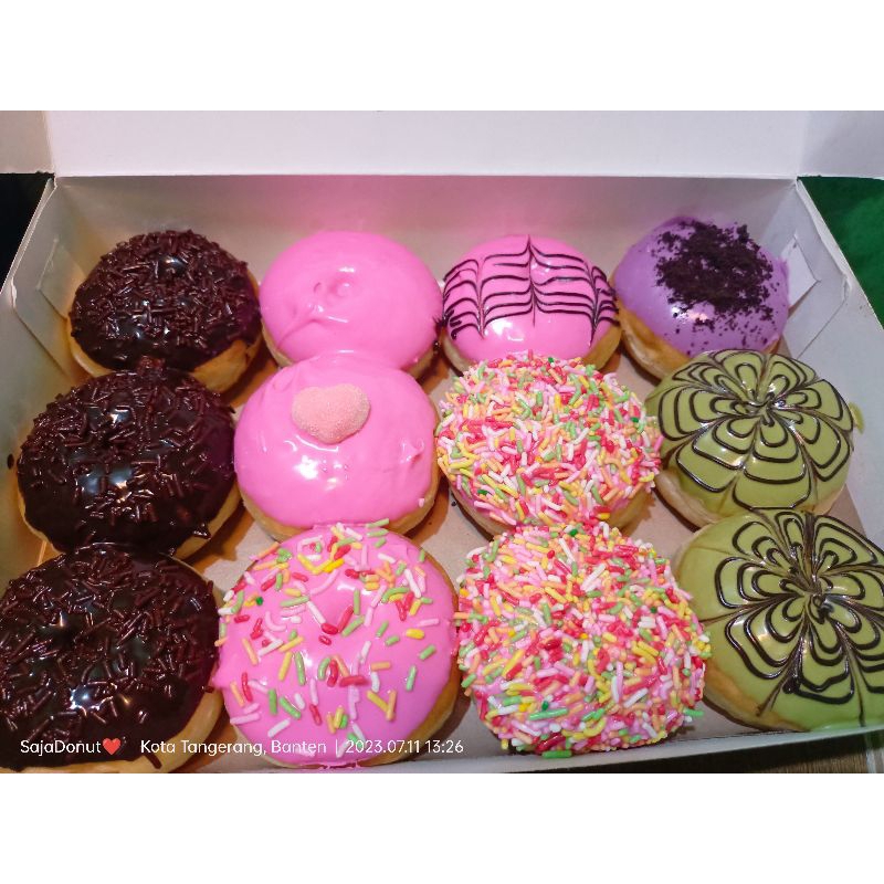 

Domini (donut mini ) isi 12 pcs