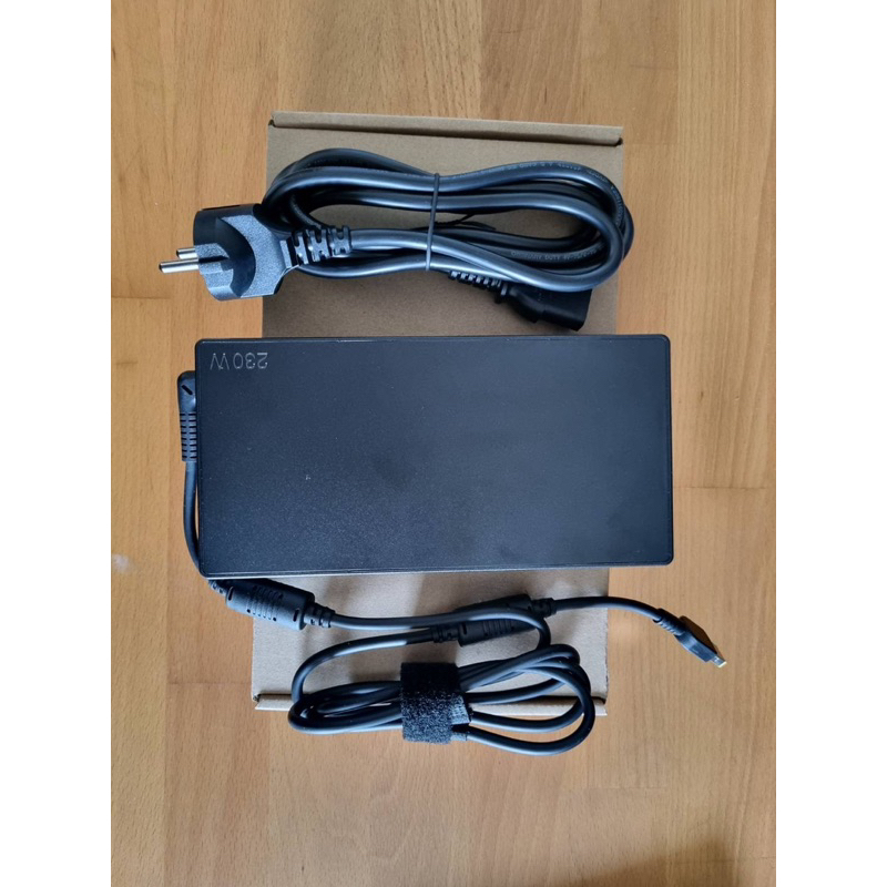 Adapter Charger Laptop Lenovo Legion 5