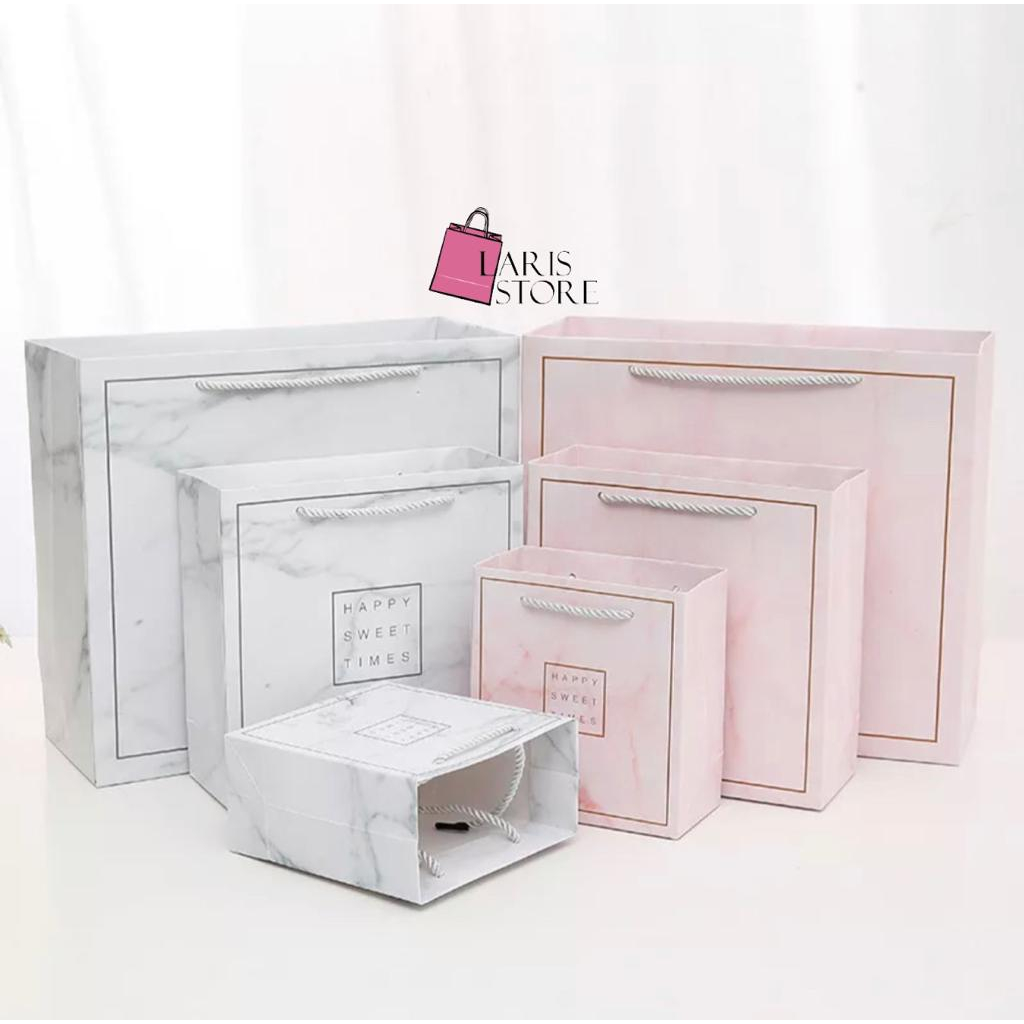 

PAPERBAG MARBLE ABU DAN MARBLE PINK FREE PITA/ KANTONG UNTUK HADIAH HAPPY SWEET TIMESs/tas kado murah/paperbag murah/Paper Bag Wedding / Bridesmaid Premium / paperbag tebal/ Happysweettime pink abu