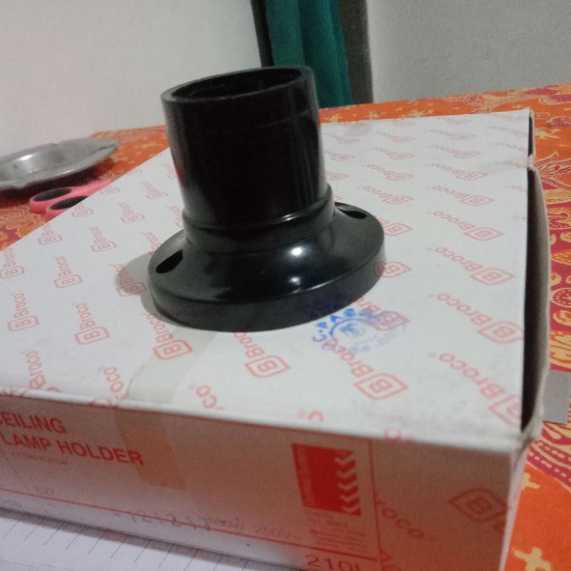 FITTING PLAFON HITAM, Fitting tempel BROCO original, fitting lampu tempel