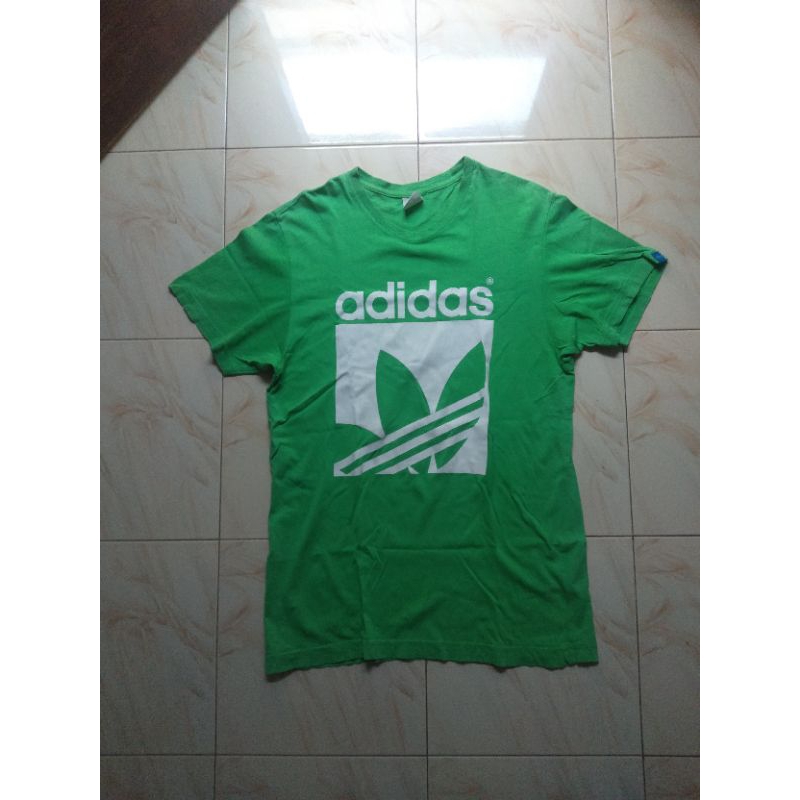 Kaos Adidas Threefoil