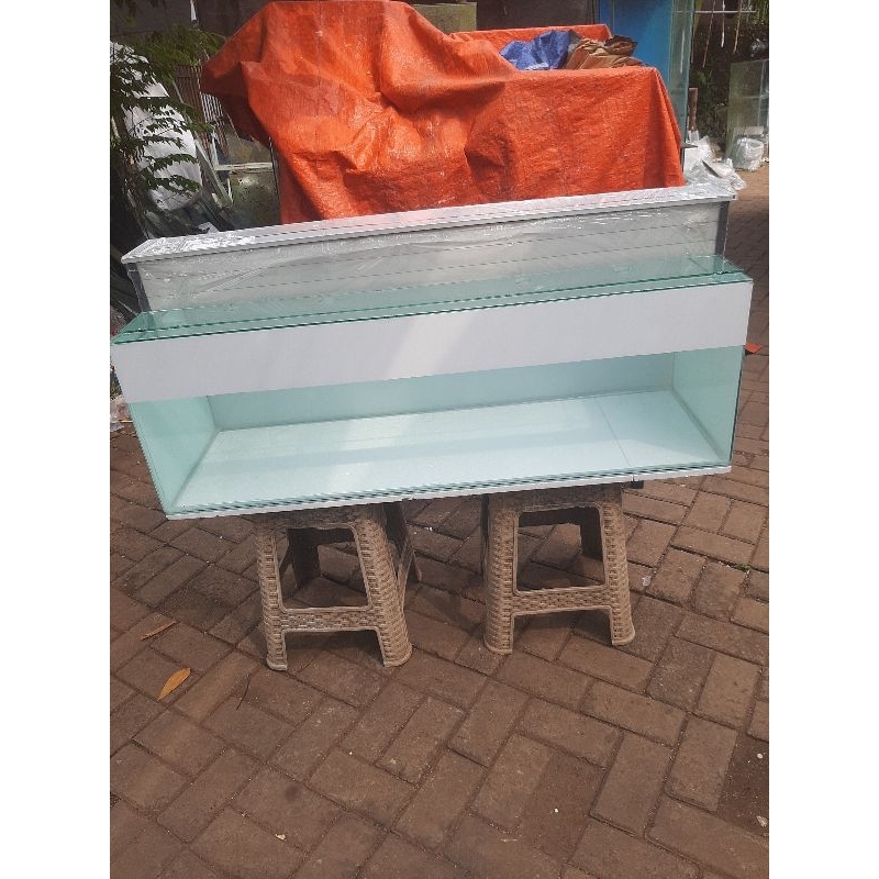 Aquarium 120x40x40 scotlet Putih+Top Filter+Tutup Kaca