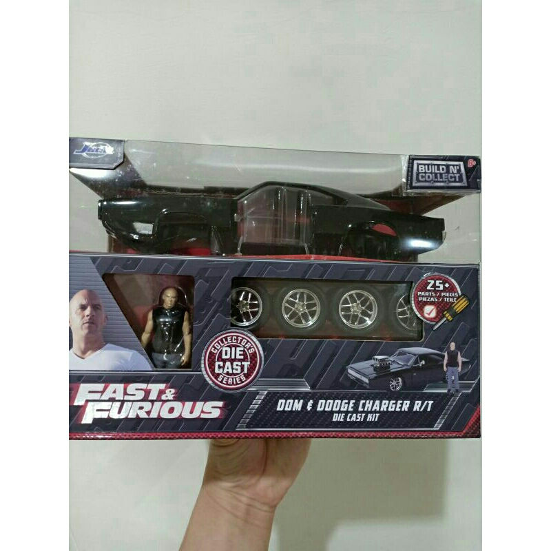 Jada Toys Fast and Furious Dodge Charger R/T 1970 + Dom Figure Diecast Kit Original