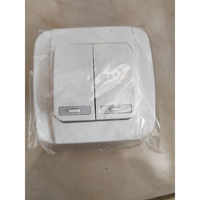 SAKLAR DOUBLE SWITCH/ SAKLAR DOUBLE TANAM BROCO