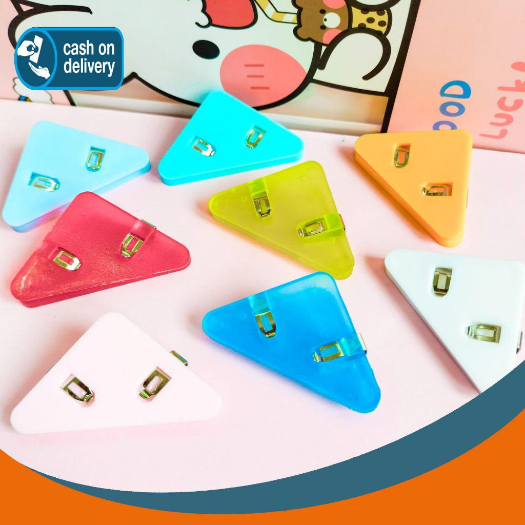 

TRIANGLE CLIP KERTAS PENJEPIT SUDUT KERTAS CORNER CLAMP COD PENJEPIT KERTAS PAPER CLIP