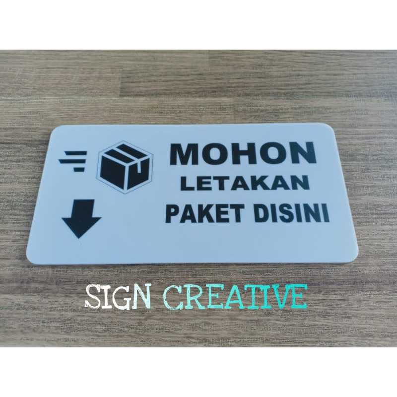 

Sign board akrilik mohon letakan disini tanda kurir