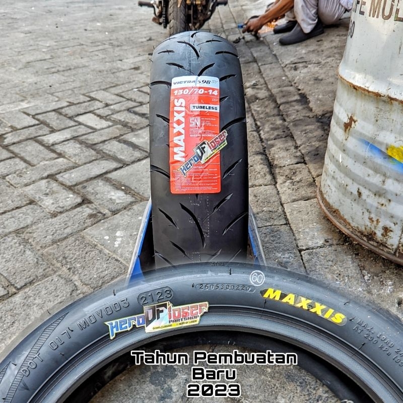 Ban Maxxis Victra 98 130/70-14 Ban belakang PCX150 Vario160 Aerox