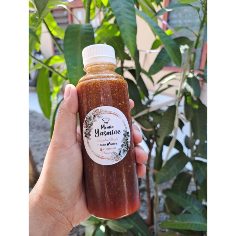 

BUMBU RUJAK MOMIE YASMINE 250ml/400ml