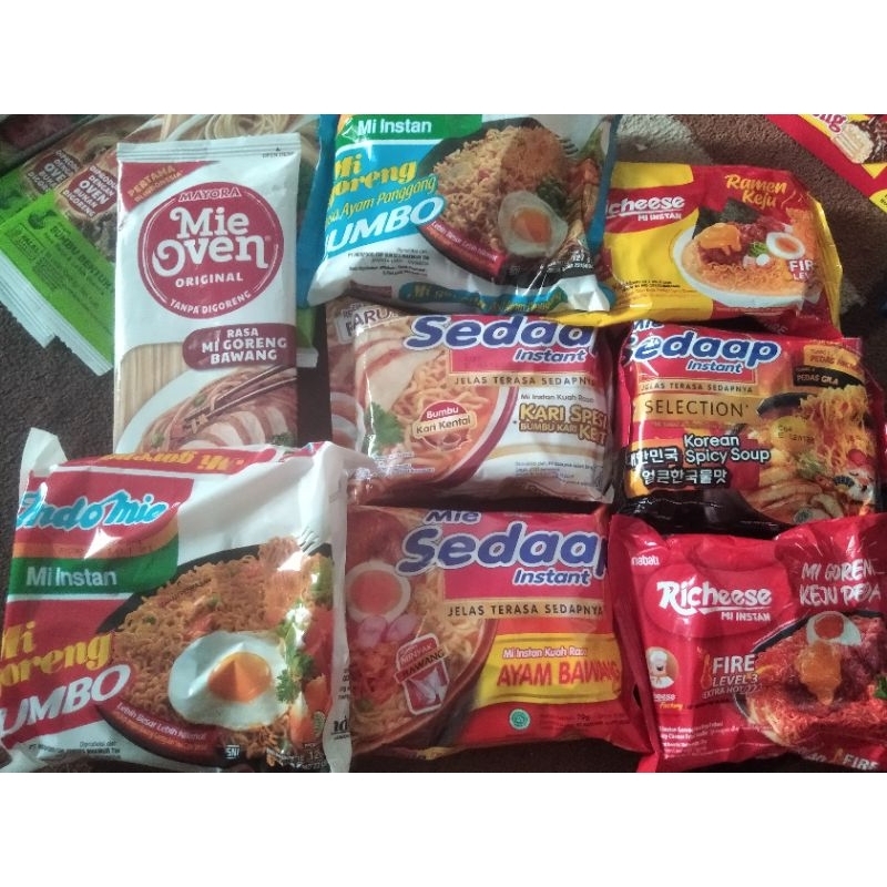 Mi instan indomie jumbo sedaap richeese mie oven