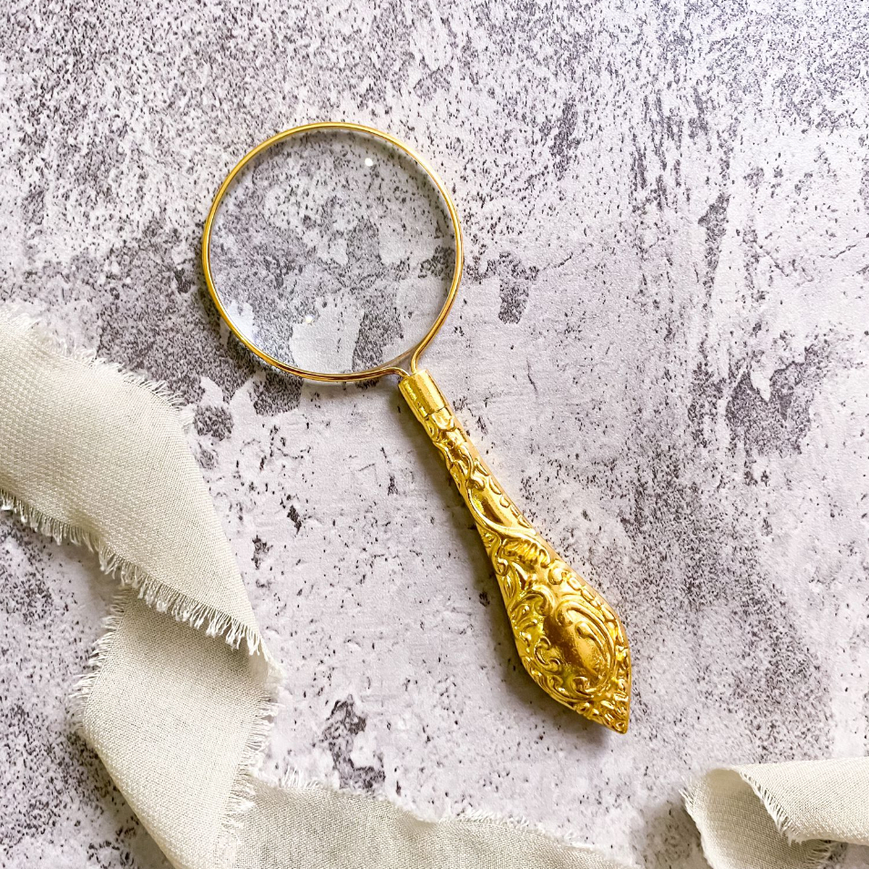

Kaca Pembesar Vintage | Magnifying Glass Lens Emobossed Handheld