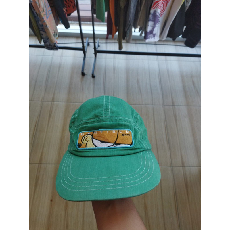 Topi garfield second