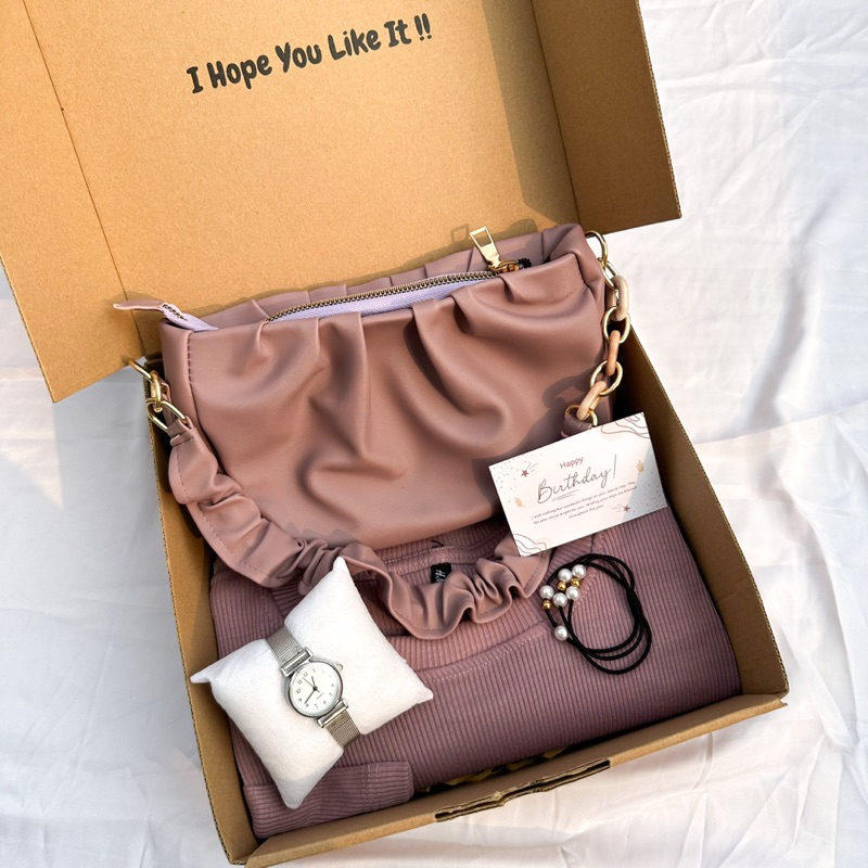 

BIG SALE [A9002]HAMPERS GIFT BOX KAYLA BAG KADO TAS CEWEK/HADIAH ULANG TAHUN/KADO ANNIVERSARY/KADO