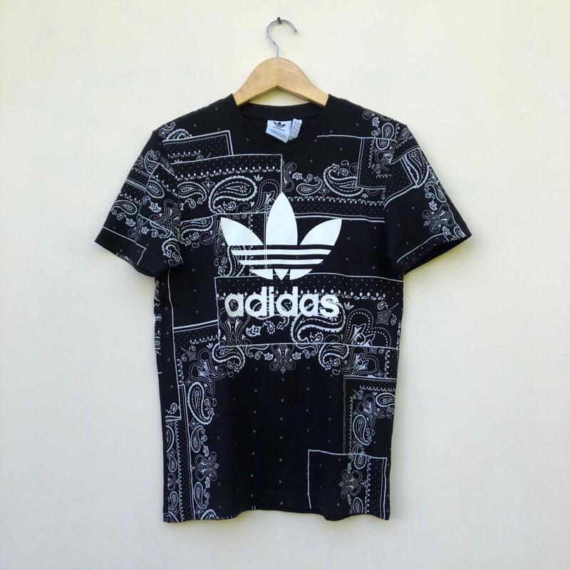 KAOS ADIDAS BANDANA