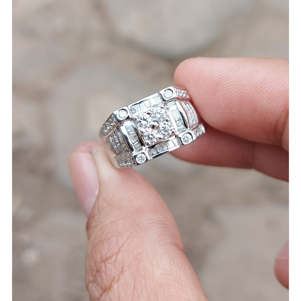 Cincin Pria Emas Putih 75% Full Berlian Eropa Super
