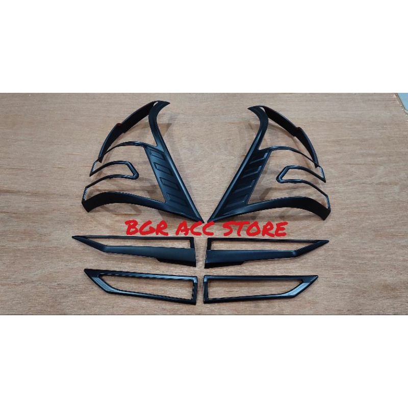 garnis lampu belakang mobil Toyota Avanza Veloz 2019 hitam dop