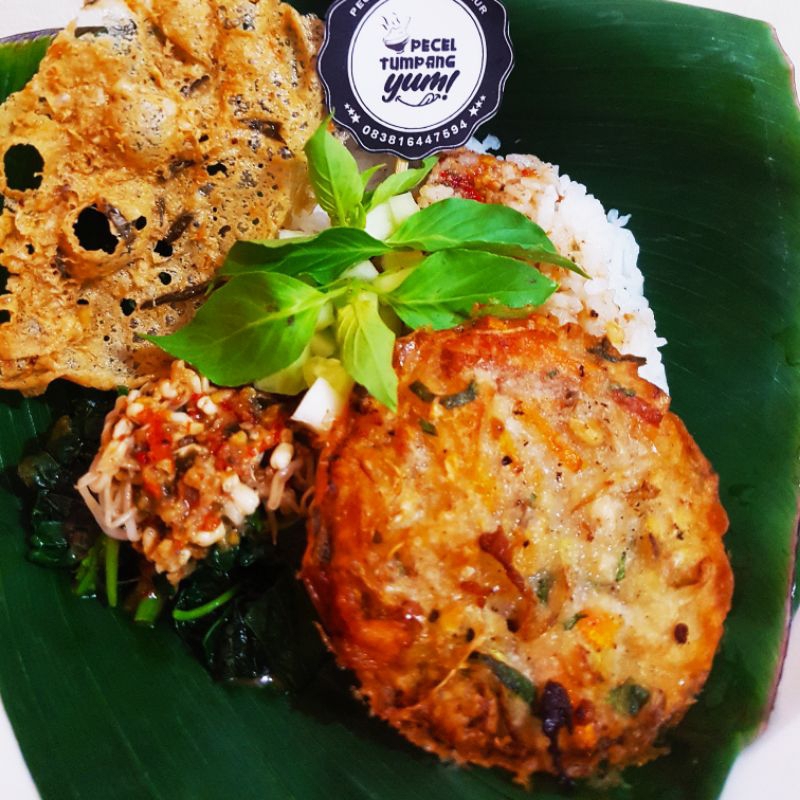 

Nasi Pecel + Bakwan