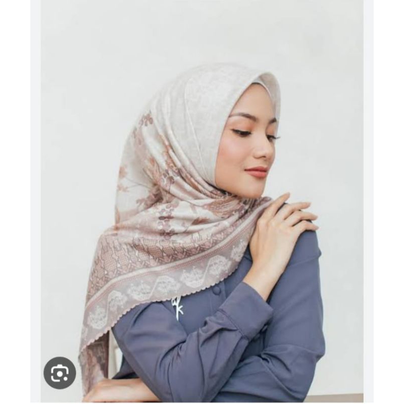 Magnolia scarf by wearing klamby