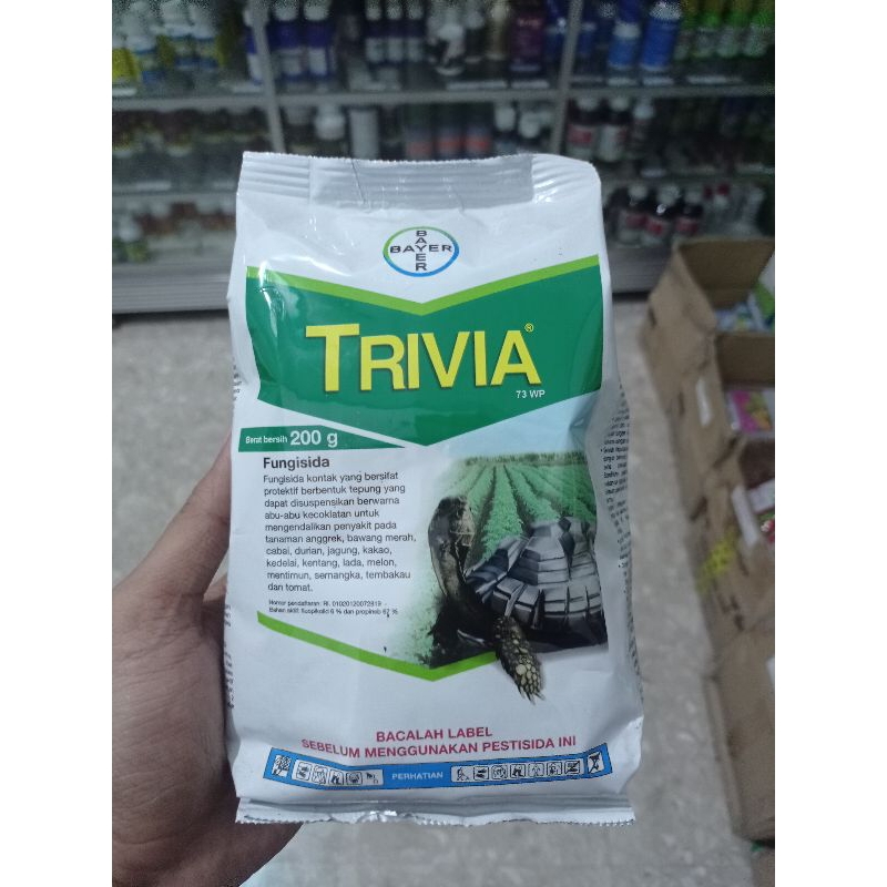 Trivia 73 WP 200 gram Fungisida kontak dan sistemik untuk busuk daun