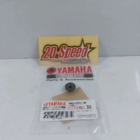 Retainer atas original yamaha R25