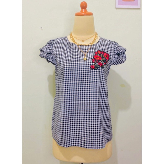 Atasan Blouse blus kemeja vintage bahan katun motif kotak gingham checkered catur warna hitam putih 