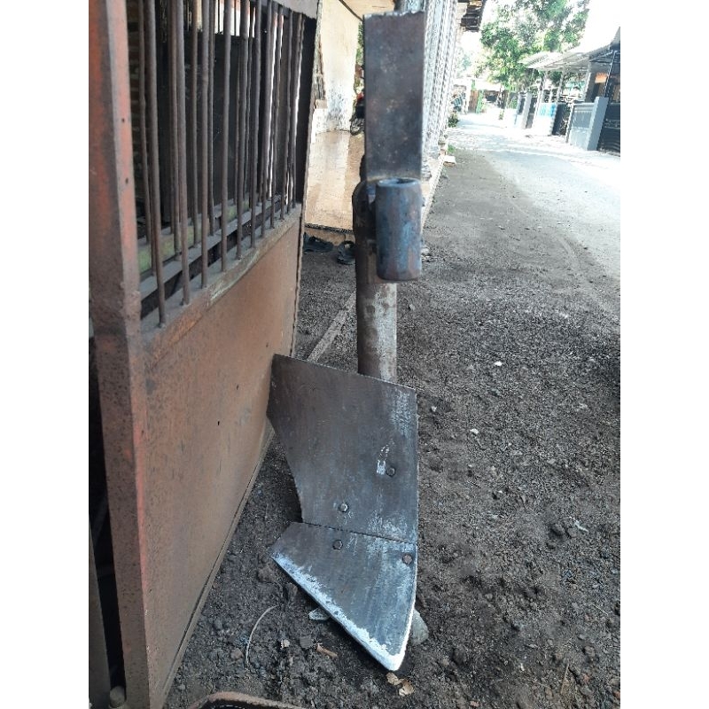 singkal, luku traktor (bumbungan)