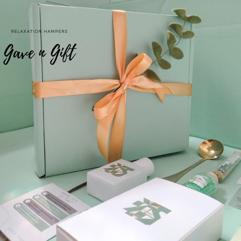 

hampers gave n gift set relax sage/ hampers exclusive/hampers cangkir/hampers aromatheraphy/hampers lebaran/hampers custom/kado ulang tahun/ gift box/ kado pernikahan/hampers wisuda/kado unik/ weeding gift/bridesmaid gift/