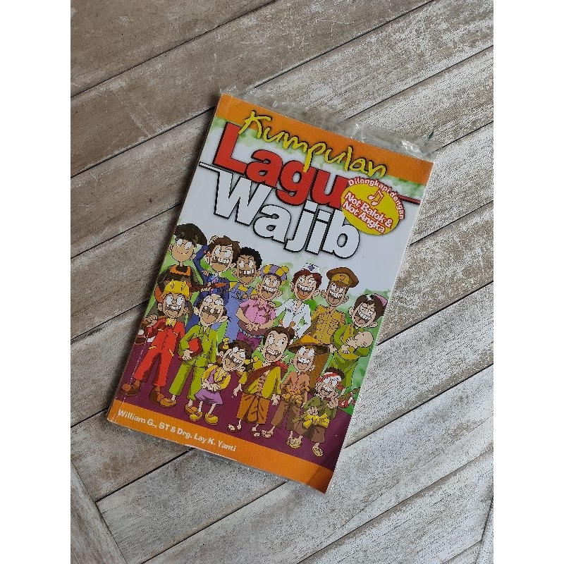 

Buku Kumpulan Lagu Wajib untuk pelajar - Preloved (Ready Stock)