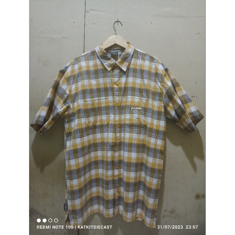 pelle pelle kuning putih coklat