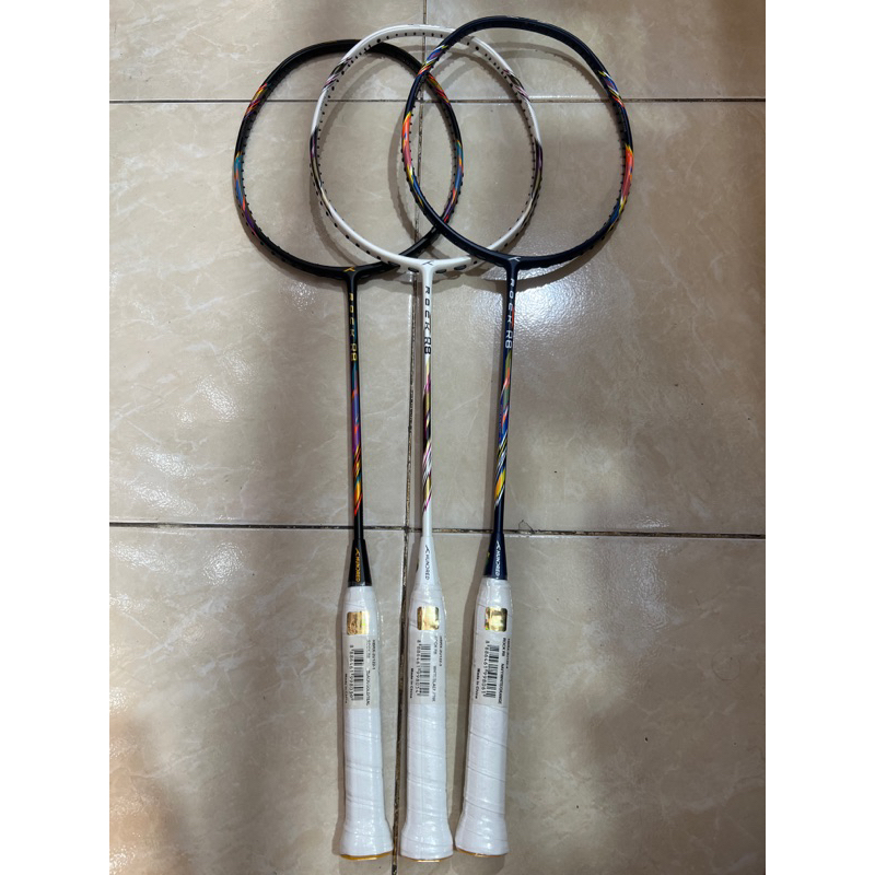Raket Badminton Hundred Rock R8