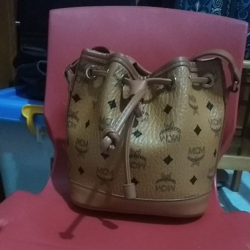 Tas Kulit Serut MCM
