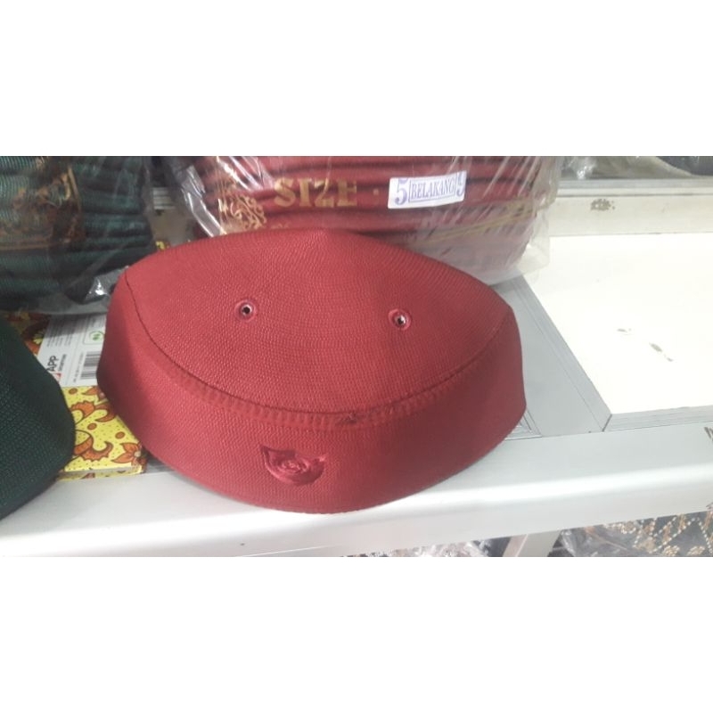 peci malaysia 1/2 kodi hijau maroon