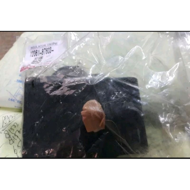 Engine mounting Daihatsu Taft Gt original