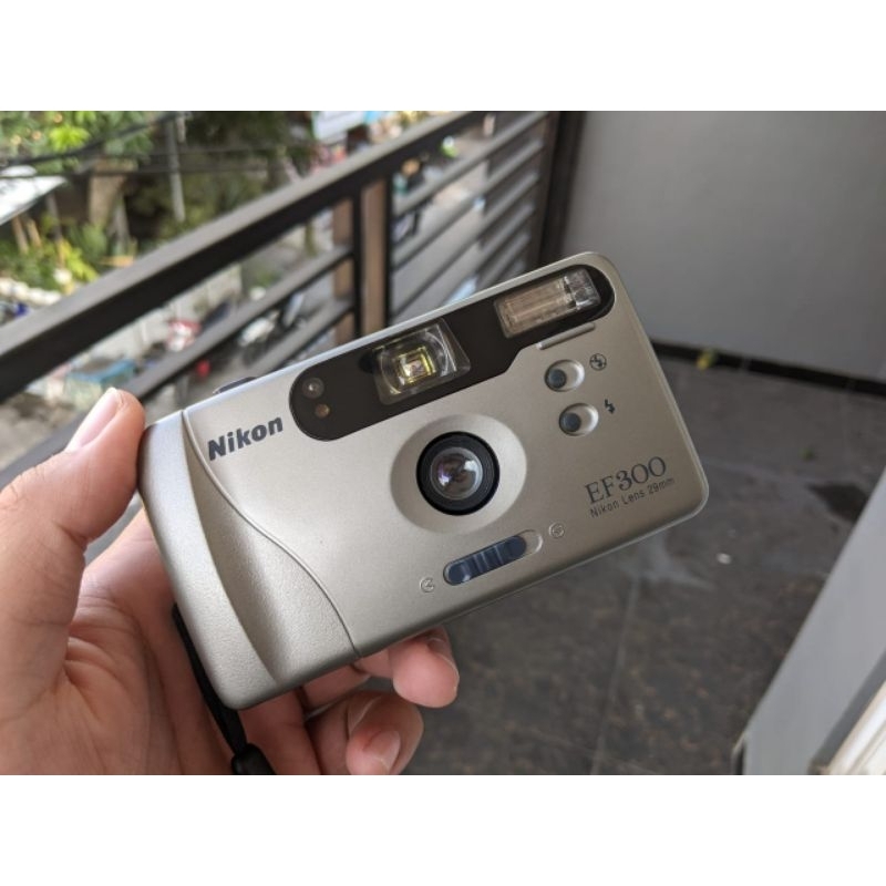 kamera analog nikon ef300 mulus
