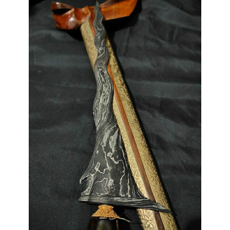 KERIS SEPUH BUNTEL MAYIT ERA MATARAM