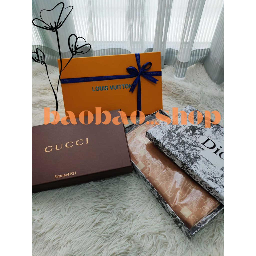 

Kotak Jilbab / Baju / Syall / Murah sudah include paperbag