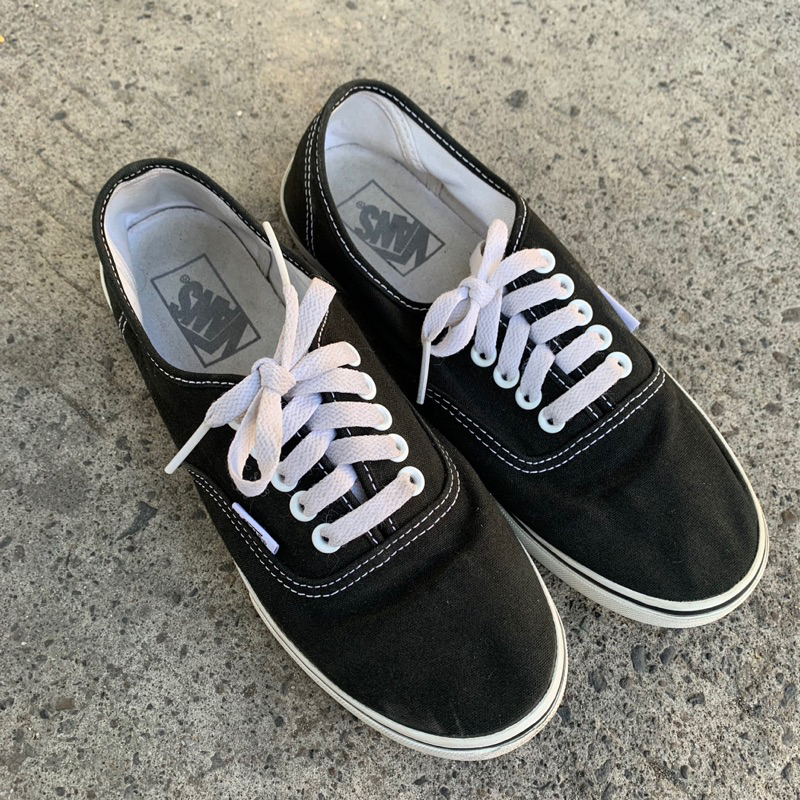 Sepatu Vans Authentic Lo-Pro Black White Women Shoes original