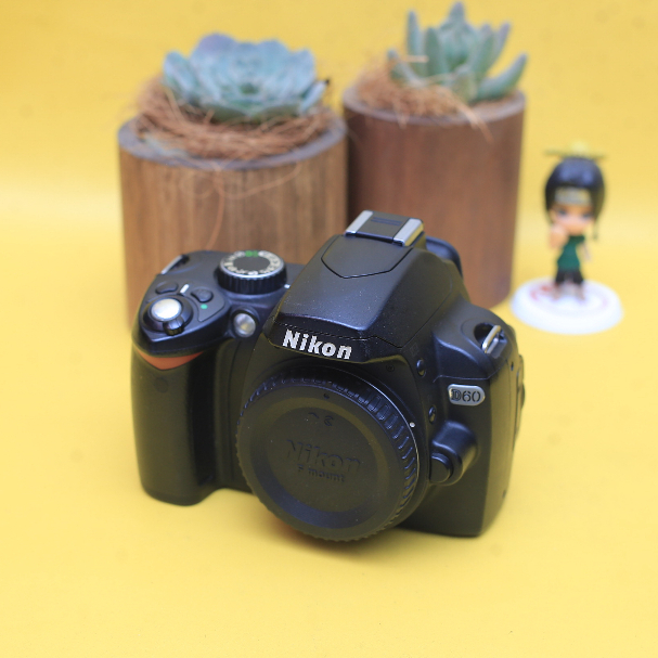 Nikon D60 Body Only Kamera DSLR - Tanpa Lensa - Garansi