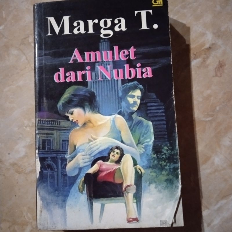 marga t _ amulet dari nubia