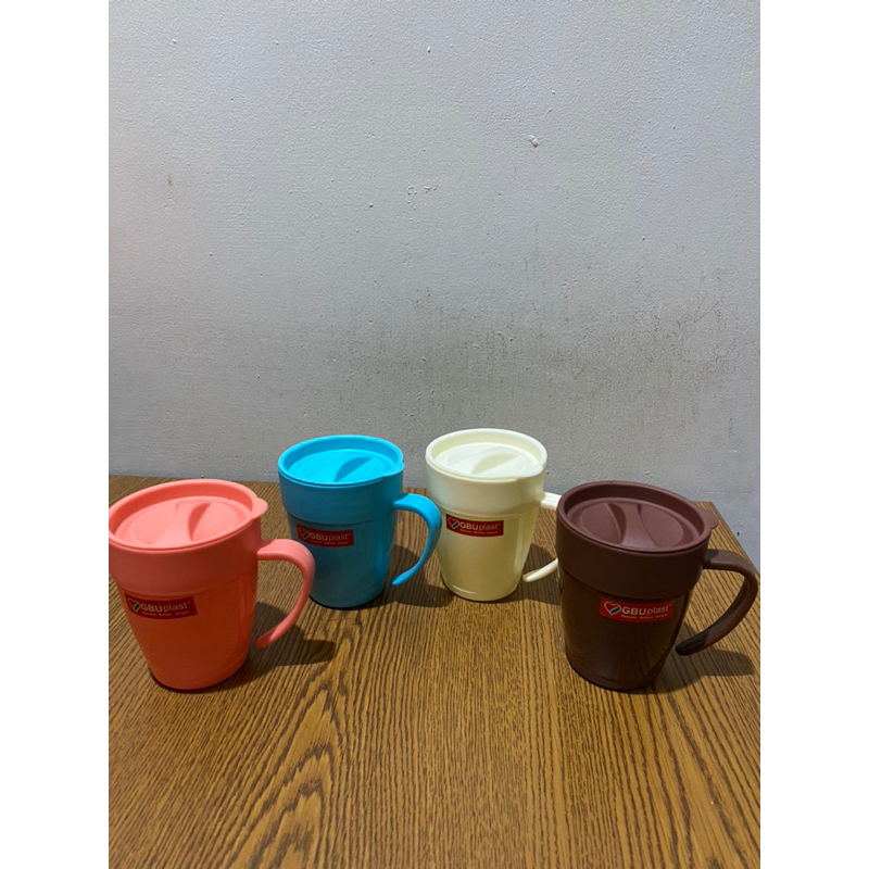 gelas ,Cangkir tutup / cangkir kimmy (GBU Plast)