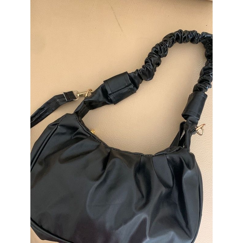 Tas Korean Style Kerut Shoulder Wanita