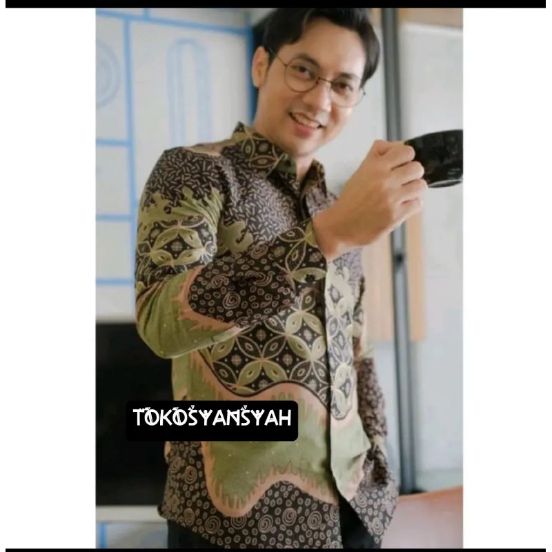 SAGE GREEN KEMEJA BATIK PRIA LENGAN PANJANG SLIMFIT LAPIS FURING