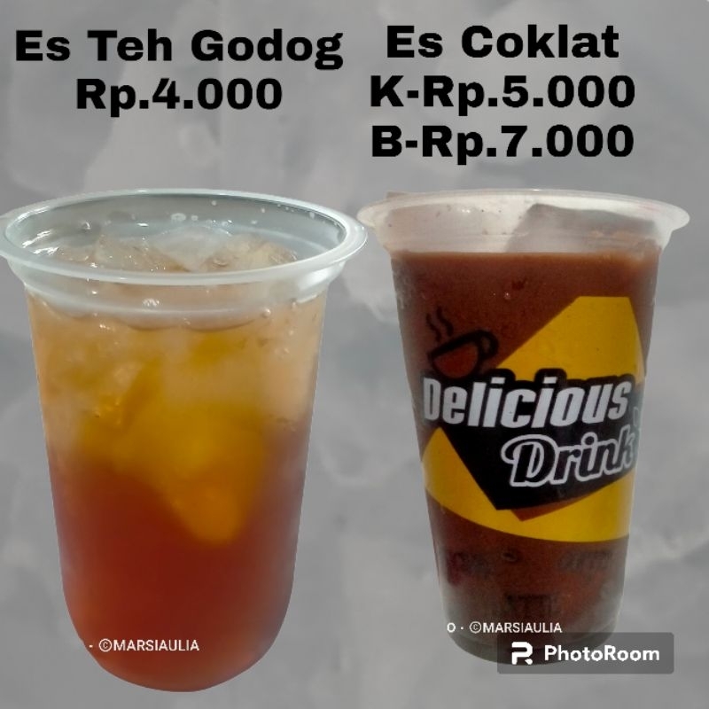 

Es teh godog dari teh soklat cuma 3000 an atau es coklat uwais khusus instan