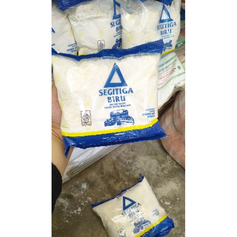 

TEPUNG SEGITIGA BIRU kemasan 500gram
