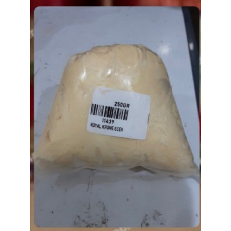 

ROYAL KRONE BUTTER ECER 250GR DARI KALENG, CAMPURAN CAKE/ADONAN