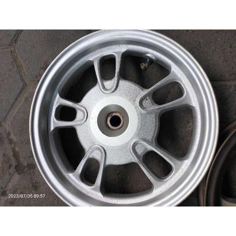 PELEK BELAKANG SCOOPY K2F/2022/2023/SCOOPY DONAT/ORIGINAL CABUTAN.