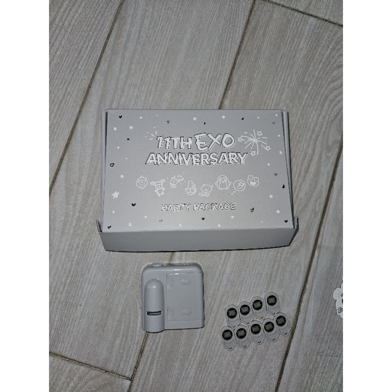 EXO party package no pc 11th anniversary mini projector xiumin suho baekhyun chen chanyeol kyungsoo 